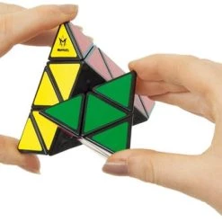 Pyraminx - Breinbreker - Recent Toys -Spellen-Voor-Volwassenen Winkel 550x348 1