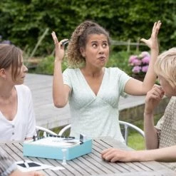 Bezzerwizzer HINT - Bordspel - NL 19 Bezzerwizzer HINT - Bordspel - NL -Spellen-Voor-Volwassenen Winkel 550x366 136