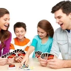 Hasbro Spellenbundel - 2 Stuks - UNO & Mens Erger Je Niet -Spellen-Voor-Volwassenen Winkel 550x392 13