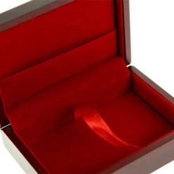 United Entertainment - Gouden Speelkaarten Met Luxe Bewaardoos -Spellen-Voor-Volwassenen Winkel 550x408 2