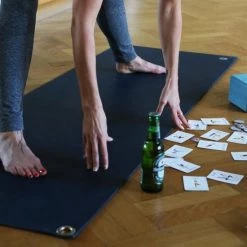 Kikkerland Drankspel Bier Yoga Karton Blauw 16 Kikkerland Drankspel Bier Yoga Karton Blauw -Spellen-Voor-Volwassenen Winkel 550x550 68
