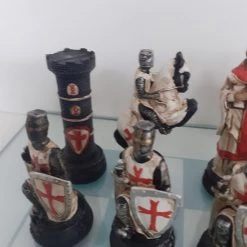 Schaakspel Luxe Schaakspel Met Kruisridders Op Glazen Bord Vam MystiCalls 9x38x38 Cm -Spellen-Voor-Volwassenen Winkel 550x733 27